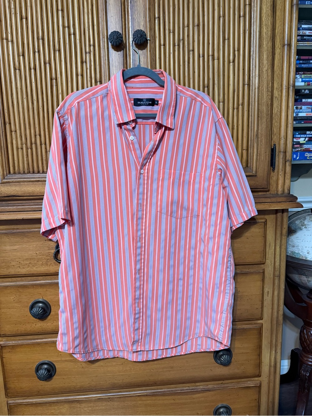 Bugatchi Coral and White Striped Short-Sleeve Button-Down Shirt